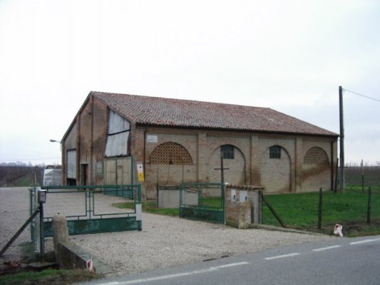 FIENILE PRIMA DELL'INTERVENTO